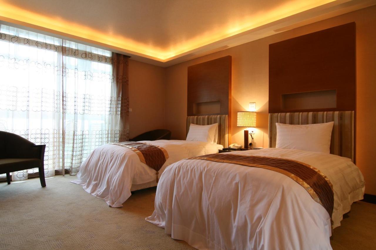 East Coast Sea View Hotel Chenggong Zewnętrze zdjęcie